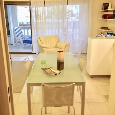 Apartment Beautiful In Croisette France Cannes